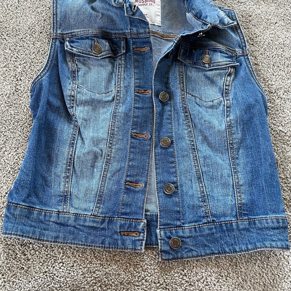 Mossimo Women’s Denim Vest Jacket - Picture 7 of 8